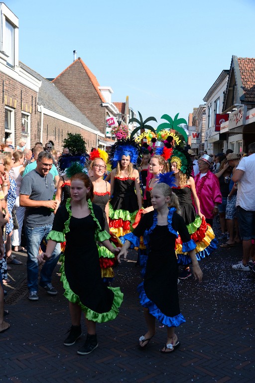 ../Images/Zomercarnaval Noordwijkerhout 177.jpg